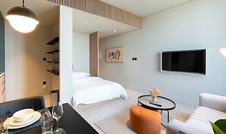 Upside Living - Mint Stay