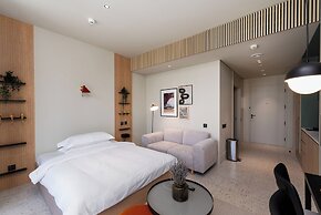 Upside Living - Mint Stay