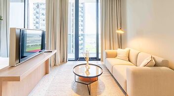 Upside Living - Mint Stay
