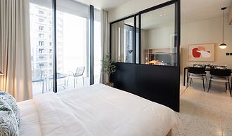 Upside Living - Mint Stay