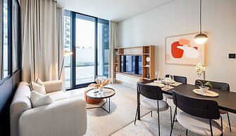 Upside Living - Mint Stay