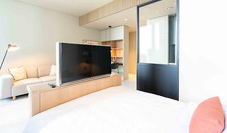 Upside Living - Mint Stay