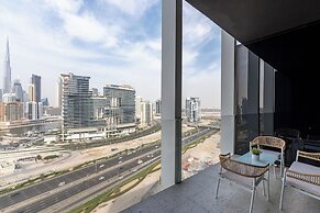 Upside Living - Mint Stay