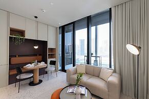 Upside Living - Mint Stay