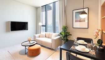 Upside Living - Mint Stay