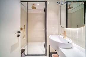 Upside Living - Mint Stay