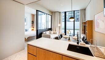 Upside Living - Mint Stay