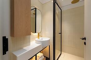Upside Living - Mint Stay