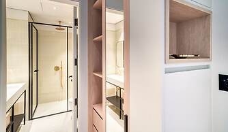 Upside Living - Mint Stay