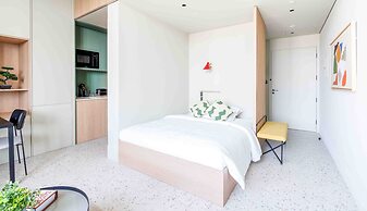 Upside Living - Mint Stay