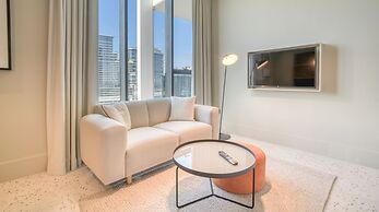 Upside Living - Mint Stay