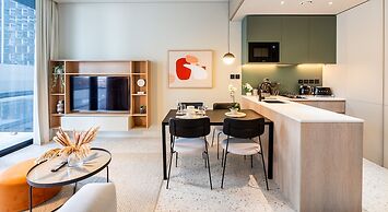 Upside Living - Mint Stay