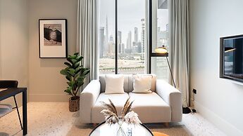 Upside Living - Mint Stay