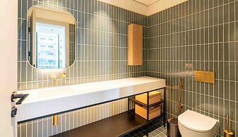 Upside Living - Mint Stay