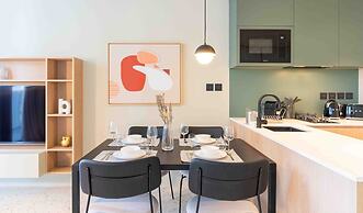 Upside Living - Mint Stay