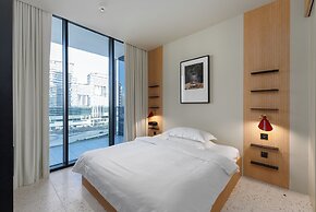 Upside Living - Mint Stay