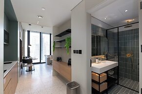 Upside Living - Mint Stay