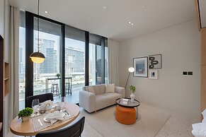 Upside Living - Mint Stay