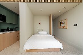 Upside Living - Mint Stay
