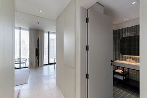 Upside Living - Mint Stay