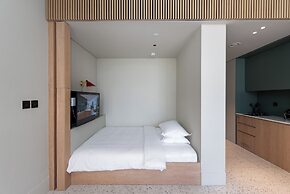 Upside Living - Mint Stay