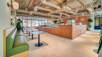 Upside Living - Mint Stay