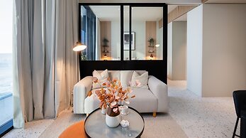 Upside Living - Mint Stay