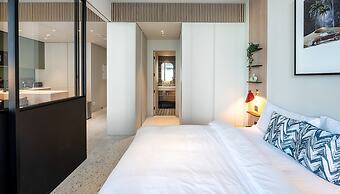Upside Living - Mint Stay