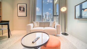 Upside Living - Mint Stay