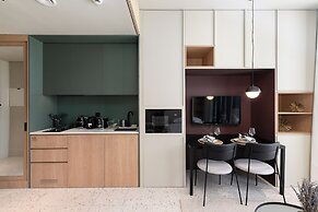 Upside Living - Mint Stay