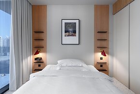 Upside Living - Mint Stay