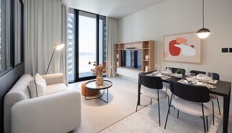 Upside Living - Mint Stay