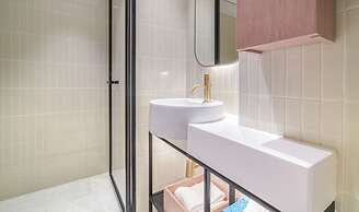 Upside Living - Mint Stay