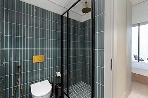 Upside Living - Mint Stay