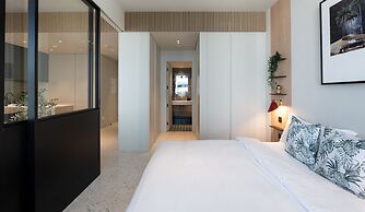 Upside Living - Mint Stay