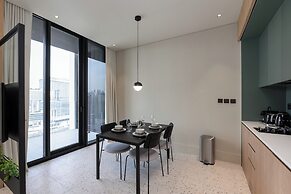Upside Living - Mint Stay
