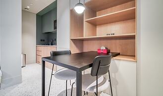 Upside Living - Mint Stay