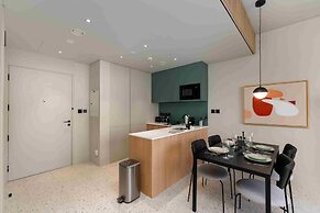 Upside Living - Mint Stay