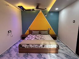 Mahadev Home Stay