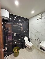 Mahadev Home Stay