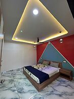 Mahadev Home Stay