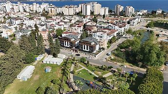 Grand Diker Port Residence