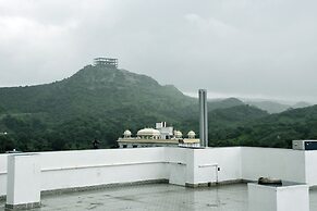 Hotel RC Garh