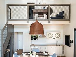 Charming Retreat With Pool