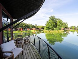 Stylish Bungalow in Nature