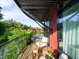 Forest-edge Retreat, Antoing