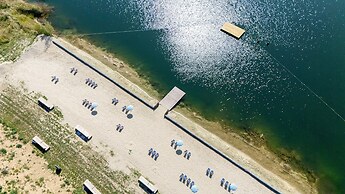 Bayleaf: Forest Retreat