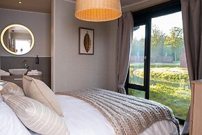 Hainaut Forest Retreat