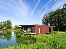 Relaxing Bungalow Stay