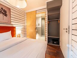 Forest-view Cottage Stay